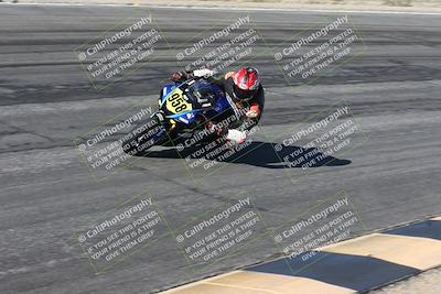 media/Jan-16-2026-CVMA Friday Practice (Fri) [[6f2bf47531]]/5-Racer 4-Trackday1/Session 2 (Bowl)/